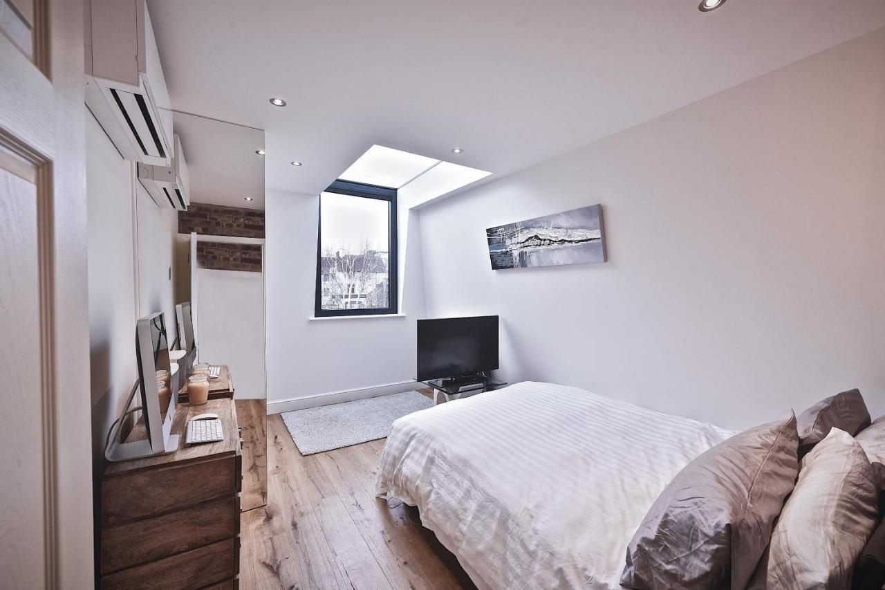Modern Bedroom In London !! Kültér fotó